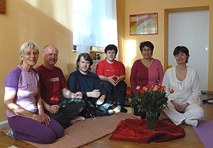 Angelika Rott bei Meditationskurs in der Naturheilpraxis ayur-meda in Chemnitz